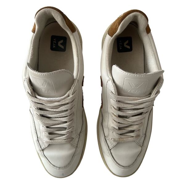 VEJA V 12 Low Top White Leather Casual Sneaker Shoes Lace up Men\'s Sz 9 US T2 B